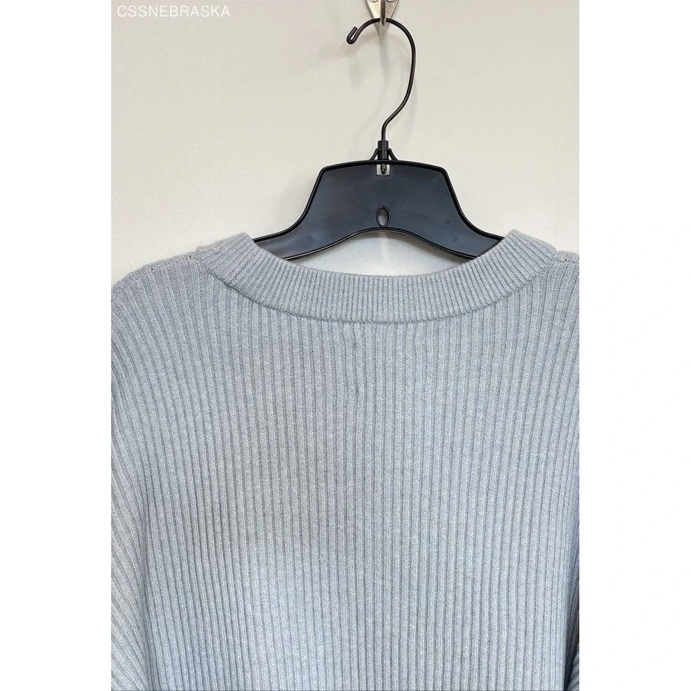 Abercrombie & Fitch Blue‎ Soft Womens Sweater - Size M - Picture 5 of 8